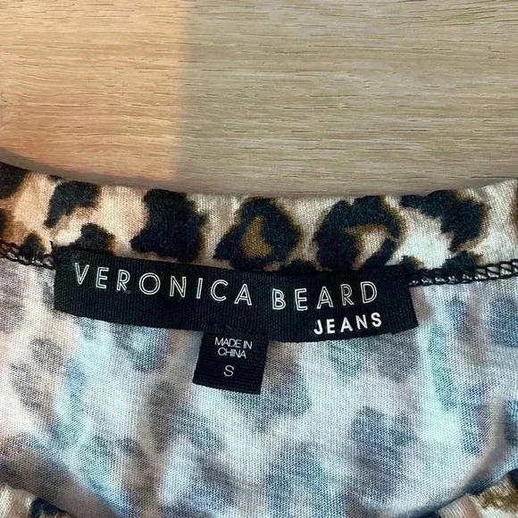 VERONICA BEARD Abbey Leopard Print Crop T-Shirt
Retail $128 sz S - Picture 3 of 8